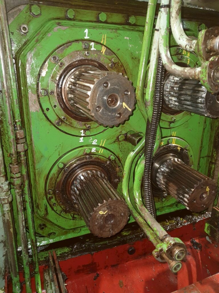 1.ถอด Cover gear box